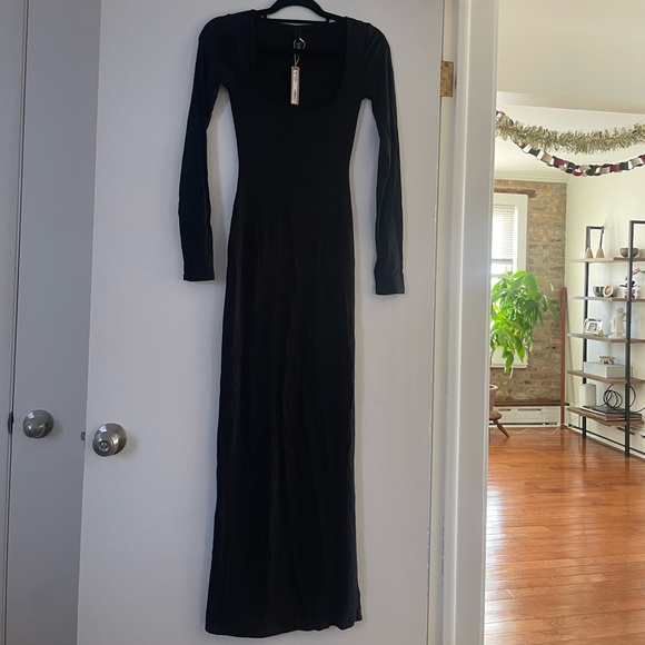 SKIMS Long Sleeve Black Maxi Dress NWOT - Picture 2 of 3